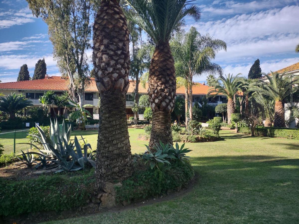 Puerto Banus Apartment Near Beachfront, Sunny Terrace, Pool, Tennis Court, Parking And Movies Projector Marbella Luaran gambar